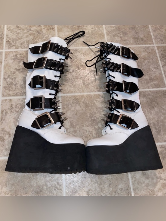Dolls Kill Shoes - WIDOW DOLLS KILL PURE APPETITE FOR DESTRUCTION WHITE PLATFORM BOOTS US 8